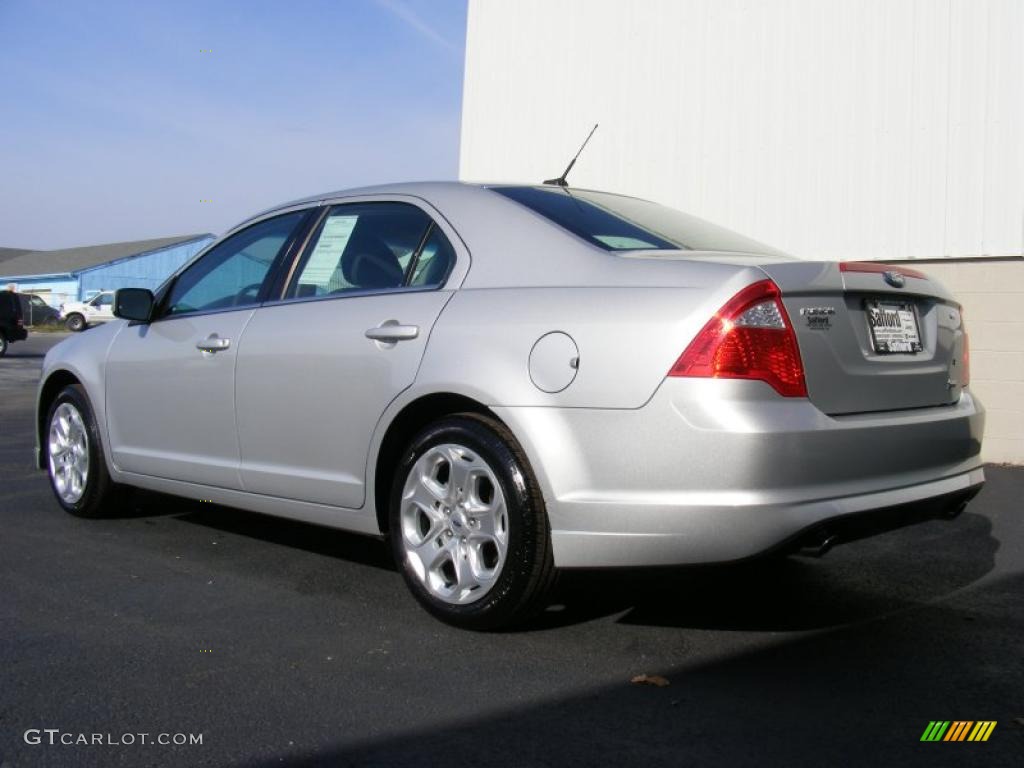 2010 Fusion SE V6 - Brilliant Silver Metallic / Charcoal Black photo #7