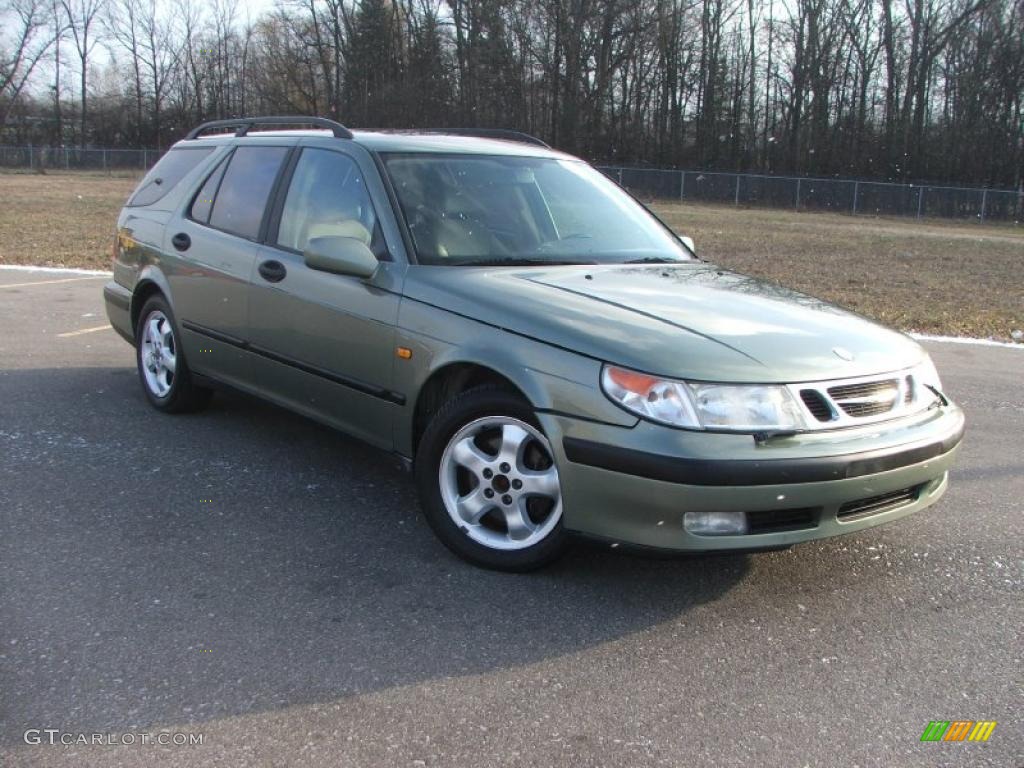 Scarabe Green Metallic 1999 Saab 9-5 2.3T Wagon Exterior Photo #40875906