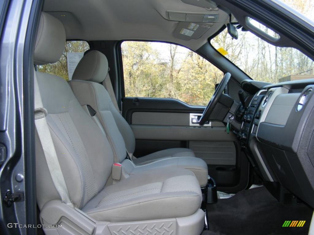 Medium Stone Interior 2010 Ford F150 XLT SuperCrew 4x4 Photo #40876606