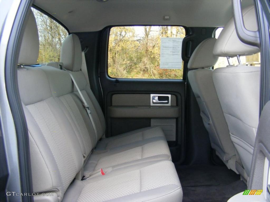 Medium Stone Interior 2010 Ford F150 XLT SuperCrew 4x4 Photo #40876654