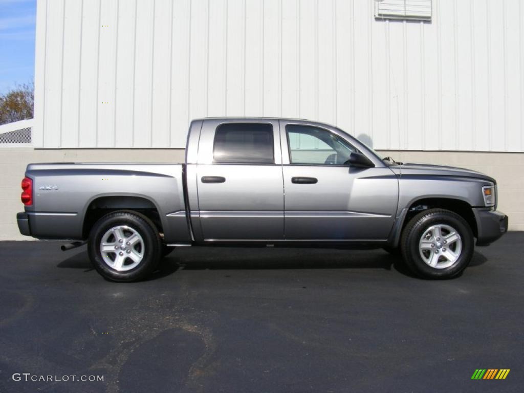 2010 Dakota Big Horn Crew Cab 4x4 - Mineral Gray Metallic / Dark Slate Gray/Medium Slate Gray photo #7