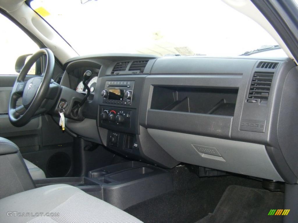 2010 Dakota Big Horn Crew Cab 4x4 - Mineral Gray Metallic / Dark Slate Gray/Medium Slate Gray photo #27