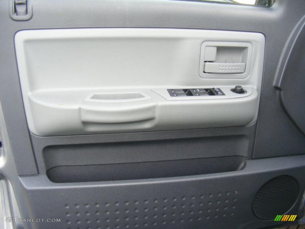 2010 Dodge Dakota Big Horn Crew Cab 4x4 Dark Slate Gray/Medium Slate Gray Door Panel Photo #40877226