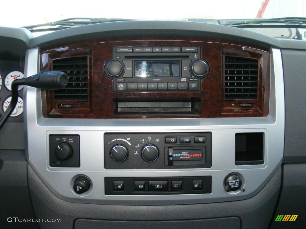 2008 Dodge Ram 2500 Laramie Quad Cab 4x4 Controls Photo #40878238
