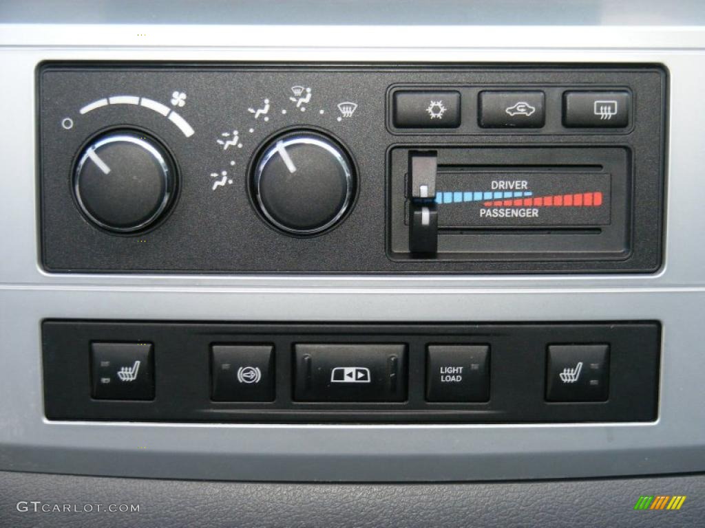 2008 Dodge Ram 2500 Laramie Quad Cab 4x4 Controls Photo #40878254