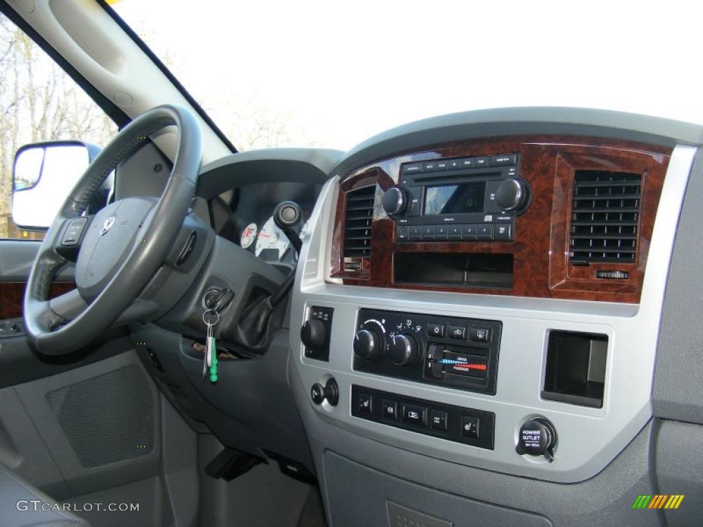 2008 Dodge Ram 2500 Laramie Quad Cab 4x4 Controls Photo #40878314