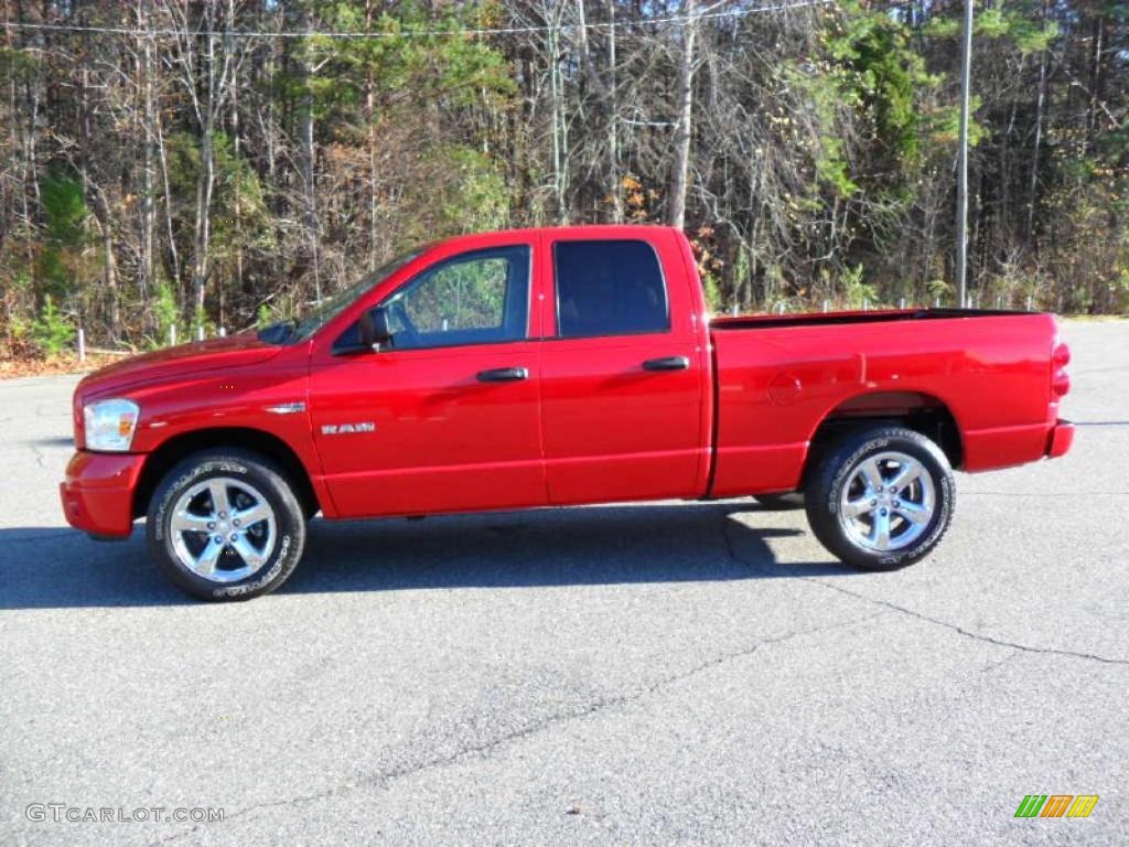 2008 Ram 1500 Sport Quad Cab - Flame Red / Medium Slate Gray photo #2