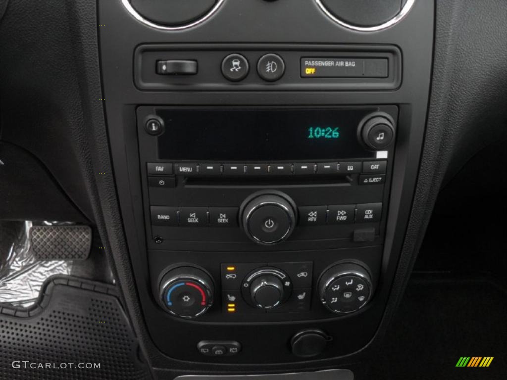 2011 Chevrolet HHR LT Controls Photo #40889113