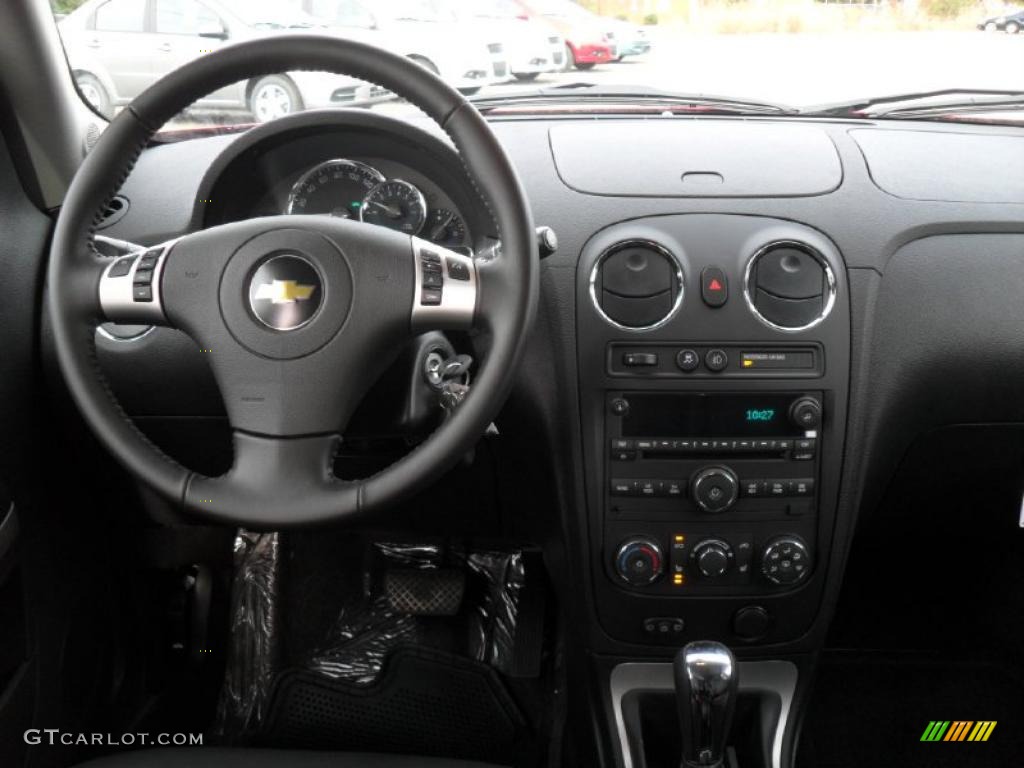 2011 Chevrolet HHR LT Ebony Dashboard Photo #40889213
