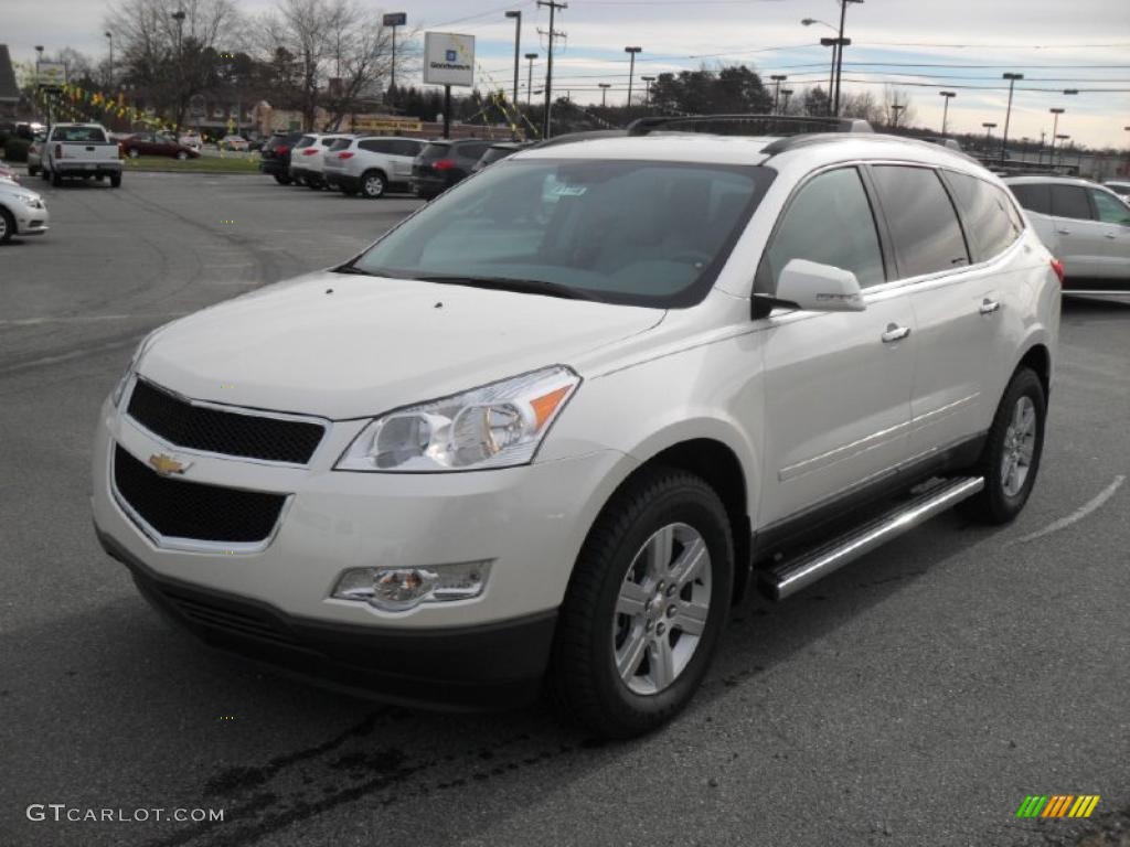 2011 Traverse LT - White Diamond Tricoat / Dark Gray/Light Gray photo #1