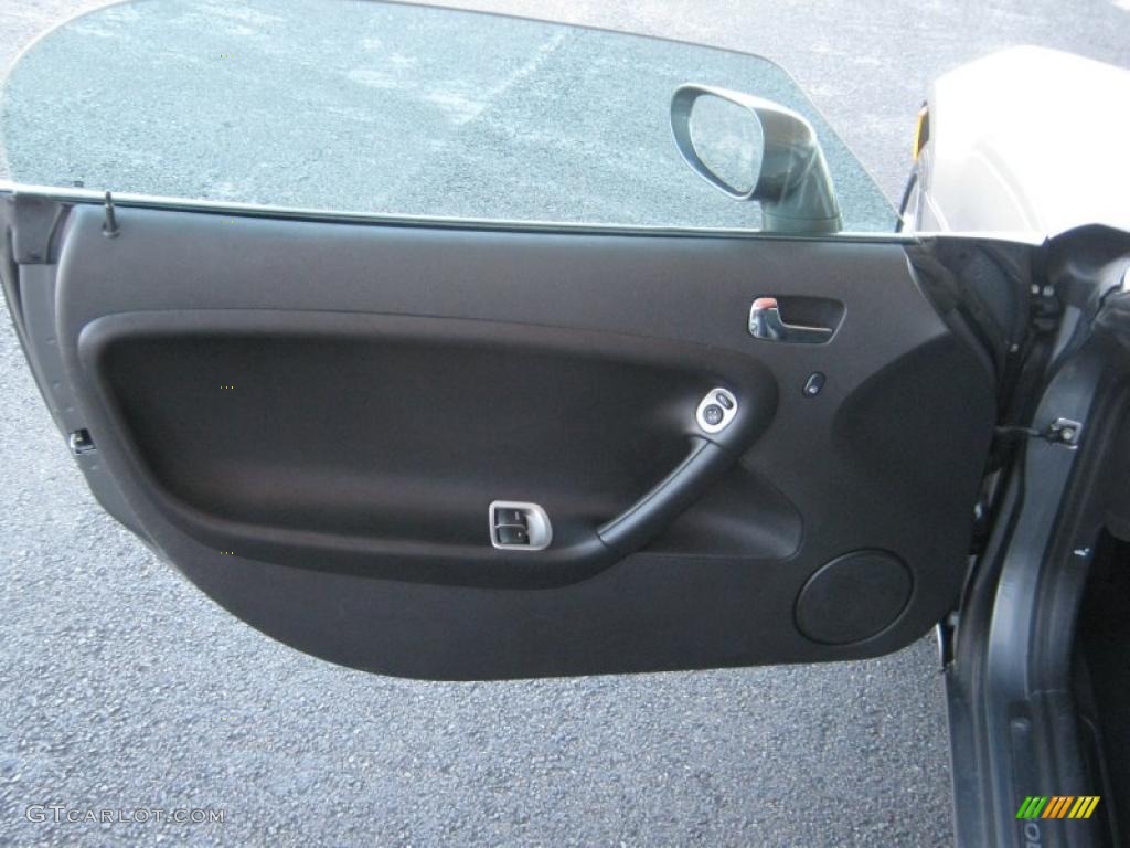 2007 Pontiac Solstice GXP Roadster Ebony Door Panel Photo #40891701