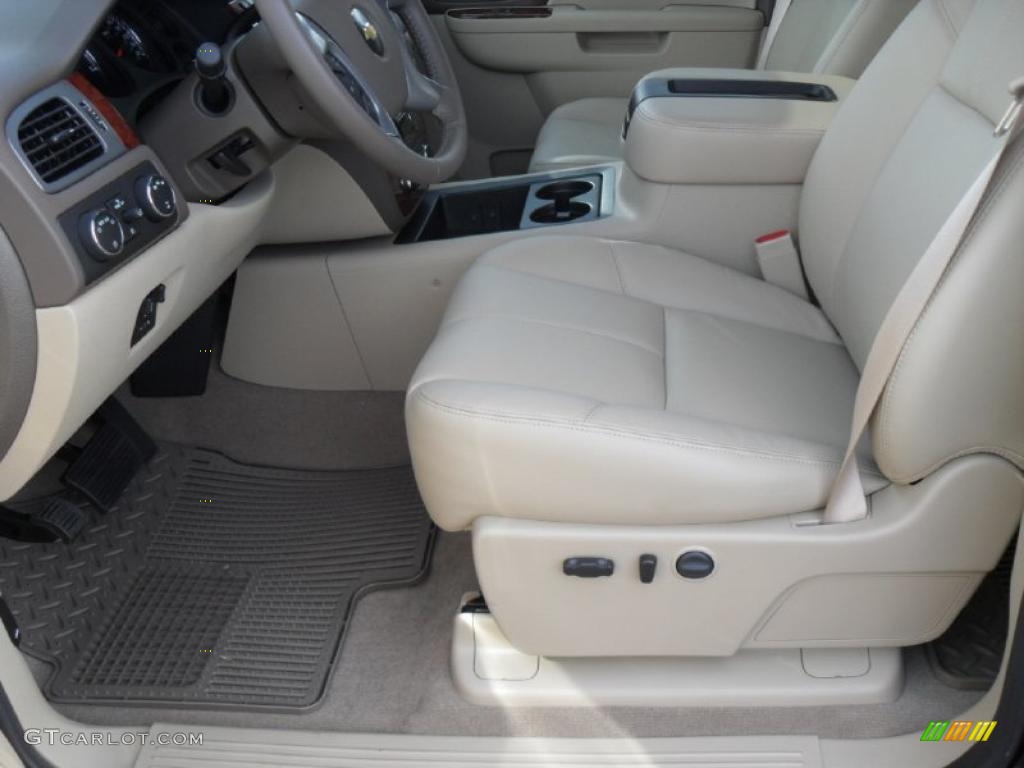 Dark Cashmere/Light Cashmere Interior 2011 Chevrolet Silverado 2500HD LTZ Crew Cab 4x4 Photo #40891817
