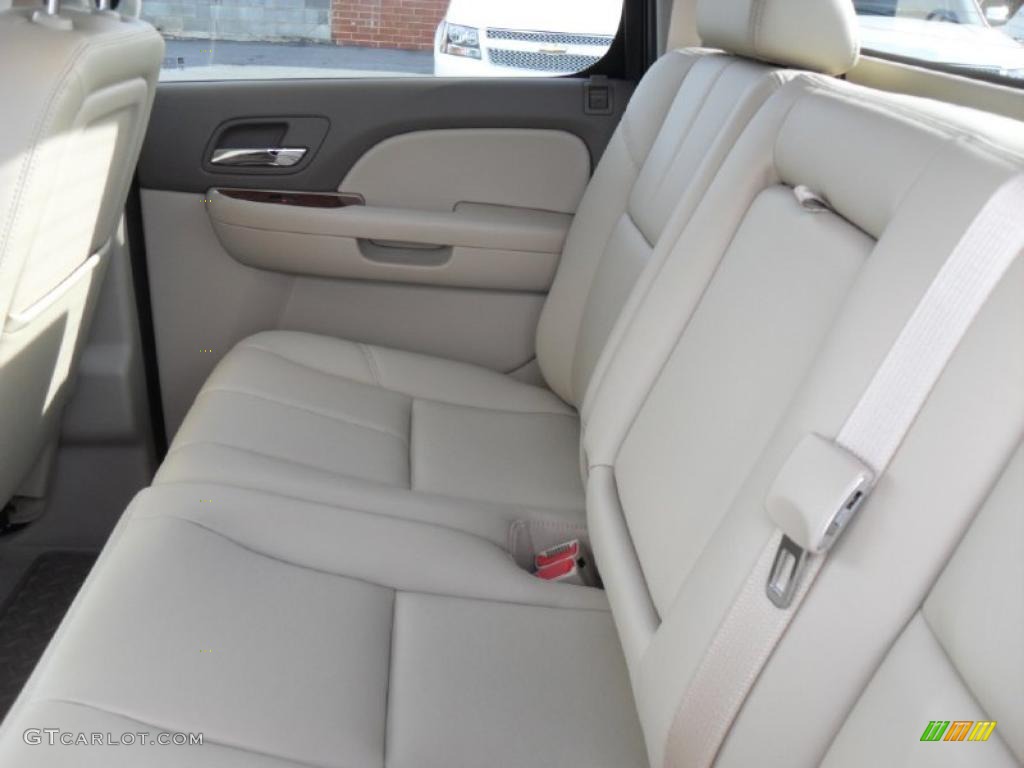 Dark Cashmere/Light Cashmere Interior 2011 Chevrolet Silverado 2500HD LTZ Crew Cab 4x4 Photo #40891934
