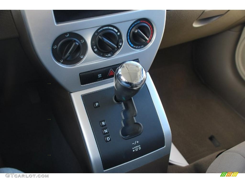 2008 Patriot Sport - Jeep Green Metallic / Pastel Pebble Beige photo #20