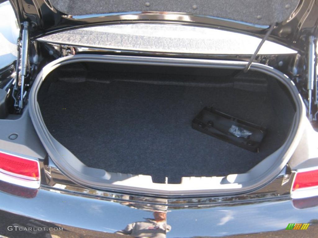 2011 Chevrolet Camaro LS Coupe Trunk Photo #40897901