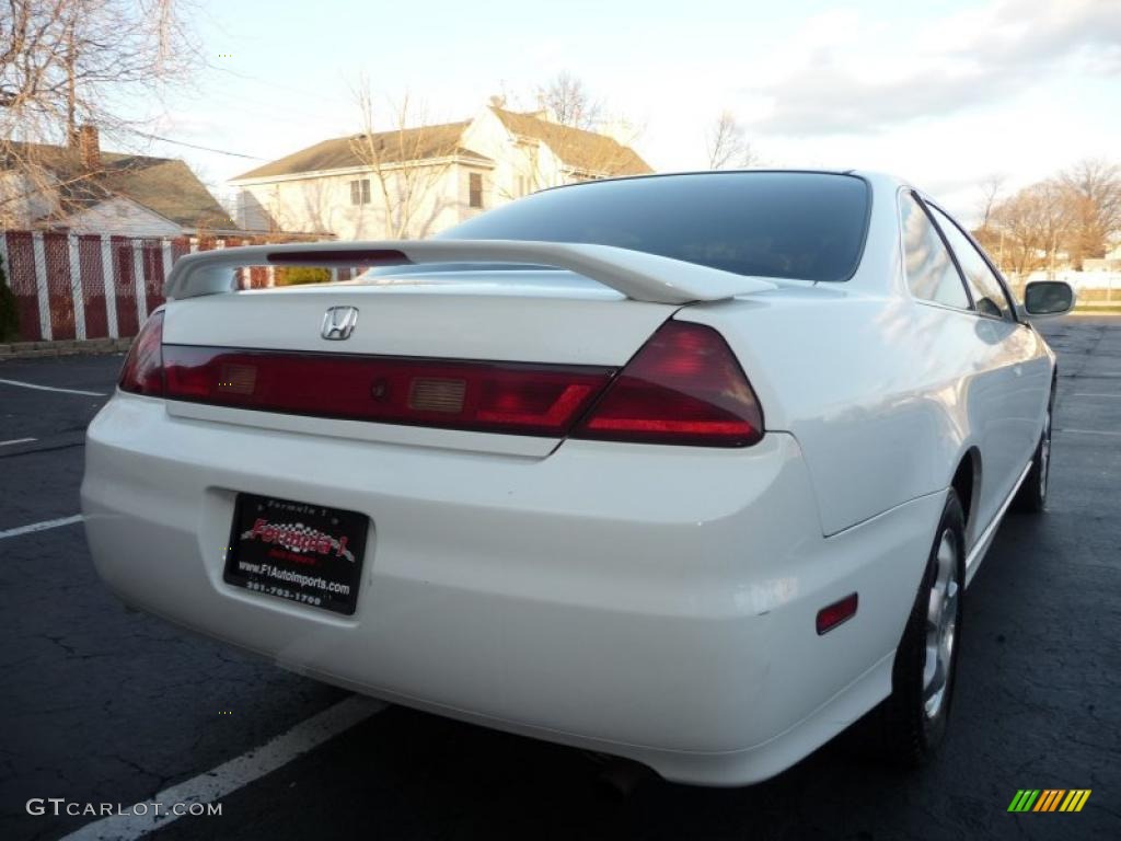 2001 Accord EX Coupe - Taffeta White / Ivory photo #15