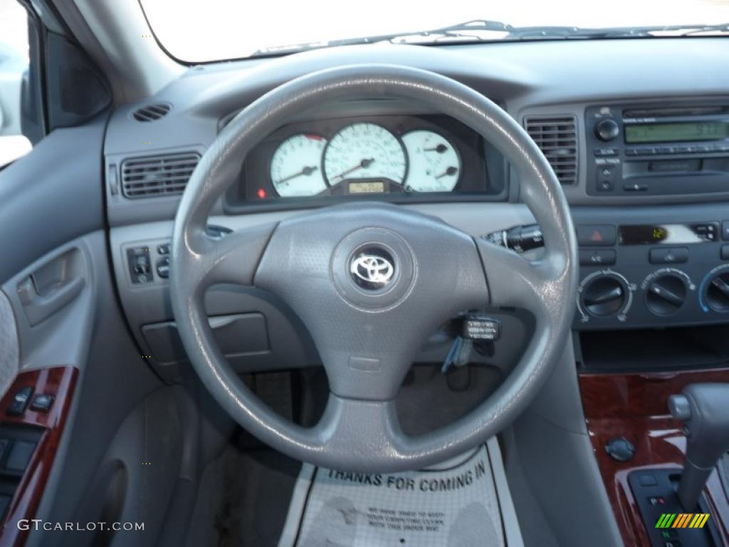 2004 Toyota Corolla LE Light Gray Steering Wheel Photo #40899689