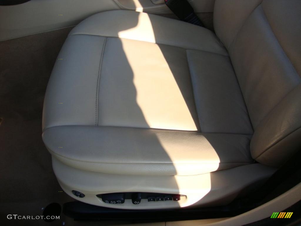 2005 3 Series 330xi Sedan - Alpine White / Sand photo #14