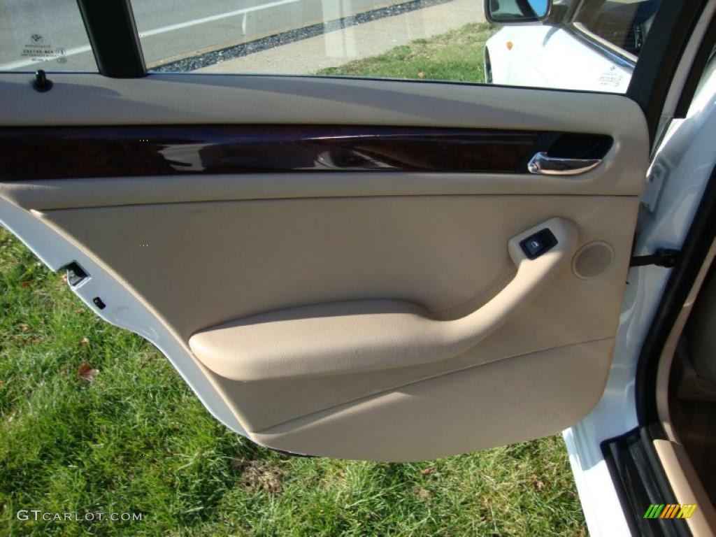 2005 3 Series 330xi Sedan - Alpine White / Sand photo #23