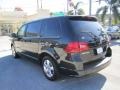 2009 Nocturne Black Metallic Volkswagen Routan SE  photo #3