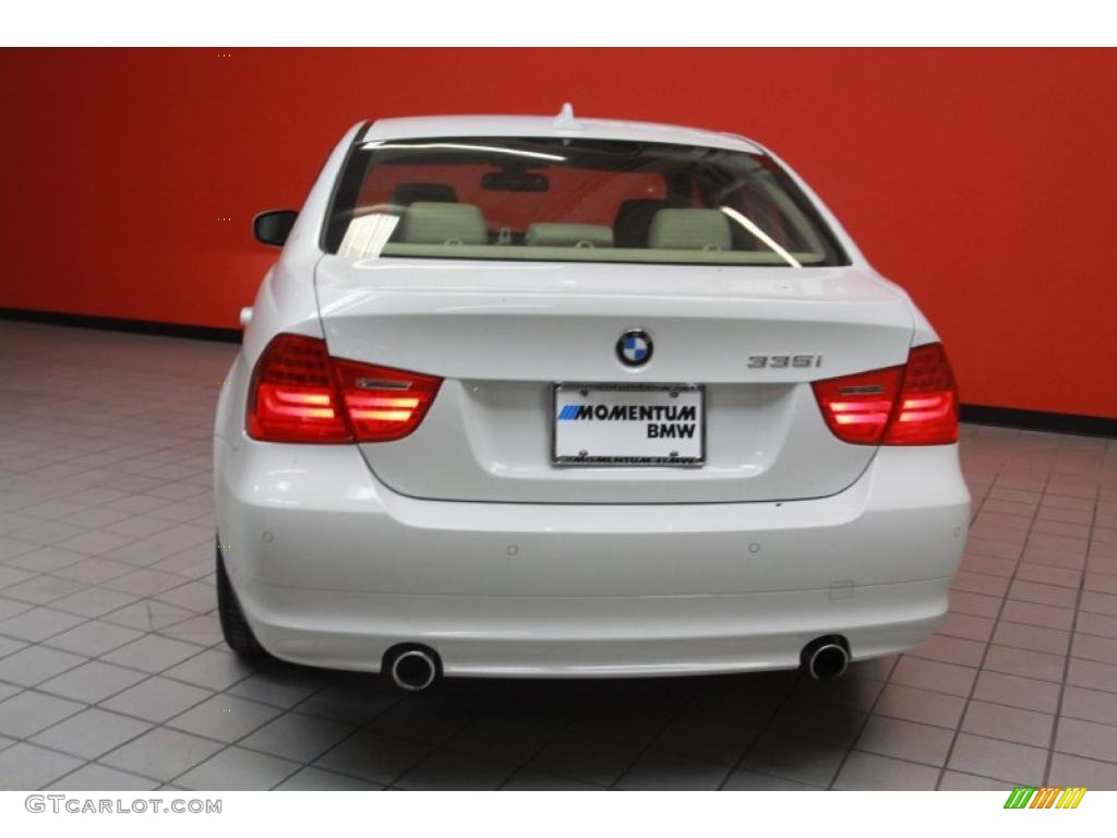 2010 3 Series 335i Sedan - Alpine White / Beige photo #23