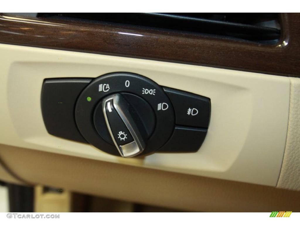 2010 3 Series 335i Sedan - Alpine White / Beige photo #35
