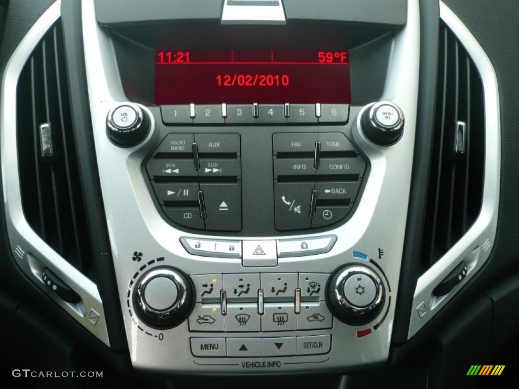 2011 GMC Terrain SLE AWD Controls Photo #40911425