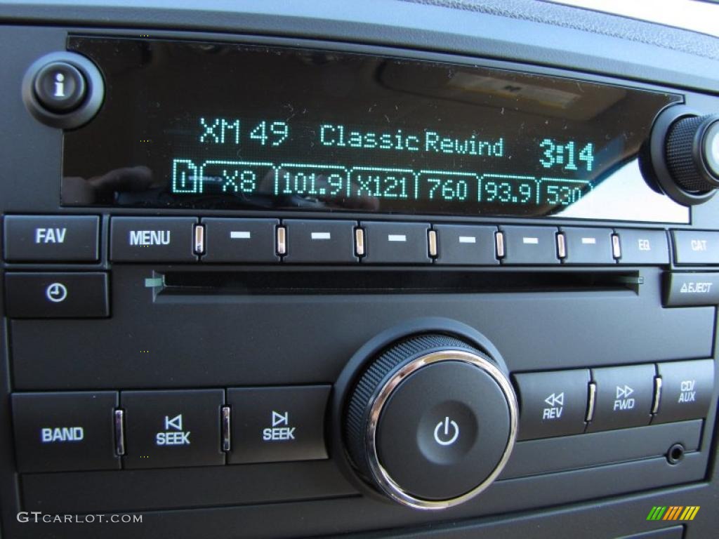 2011 Buick Enclave CX Controls Photo #40912809