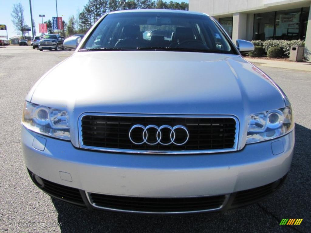 2004 A4 1.8T Sedan - Light Silver Metallic / Ebony photo #2