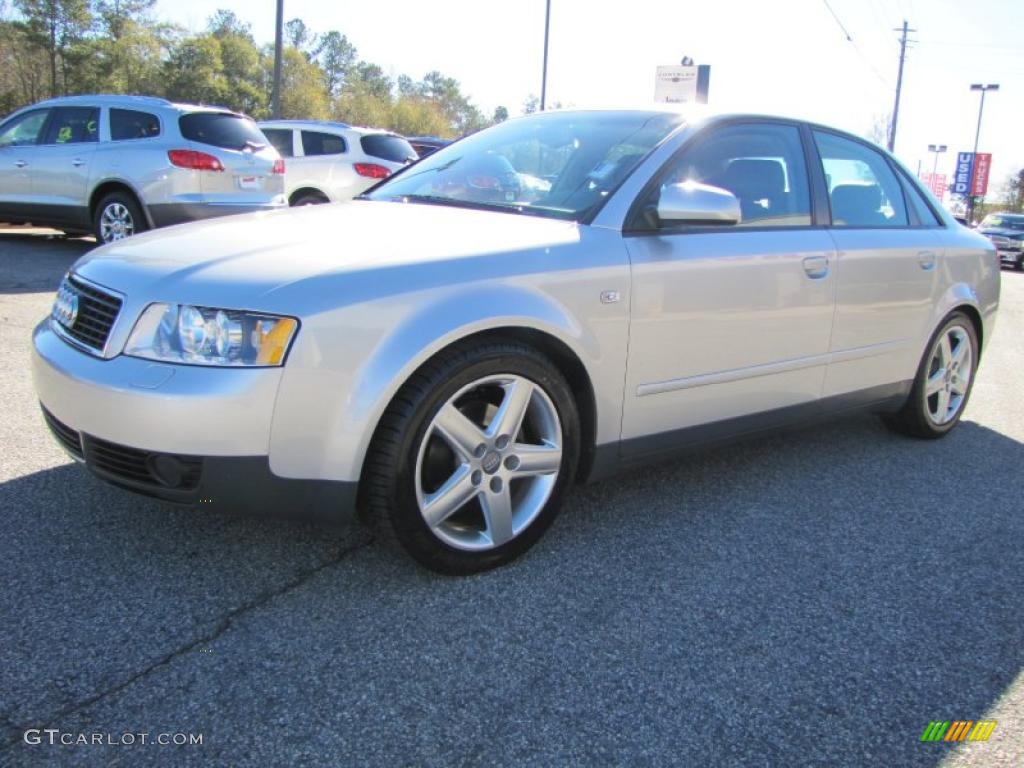 2004 A4 1.8T Sedan - Light Silver Metallic / Ebony photo #3