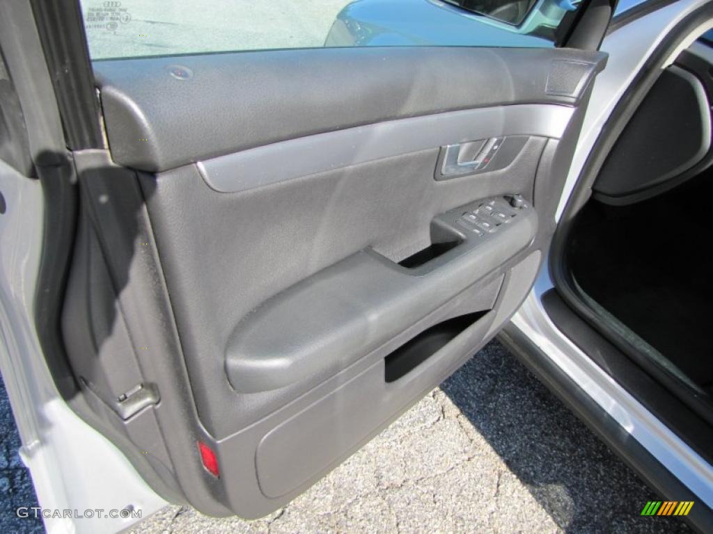 2004 Audi A4 1.8T Sedan Ebony Door Panel Photo #40914797