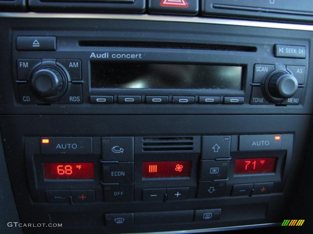 2004 Audi A4 1.8T Sedan Controls Photo #40914961