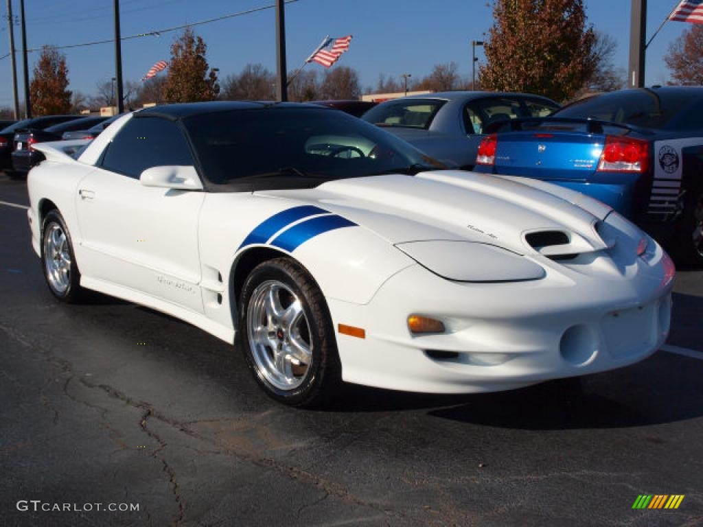 Arctic White 2002 Pontiac Firebird Trans Am Coupe Exterior Photo #40915805