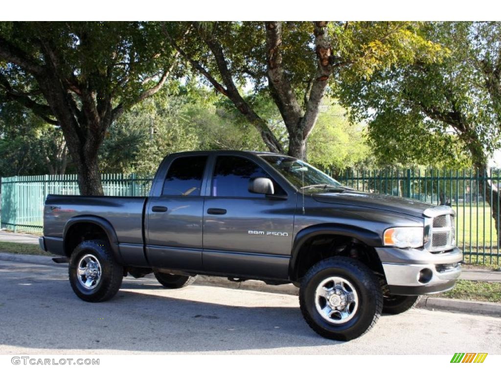 2004 Ram 2500 SLT Quad Cab 4x4 - Graphite Metallic / Dark Slate Gray photo #11