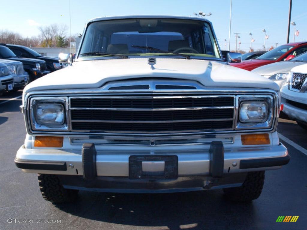 1991 Grand Wagoneer 4x4 - Bright White / Spice Beige photo #8