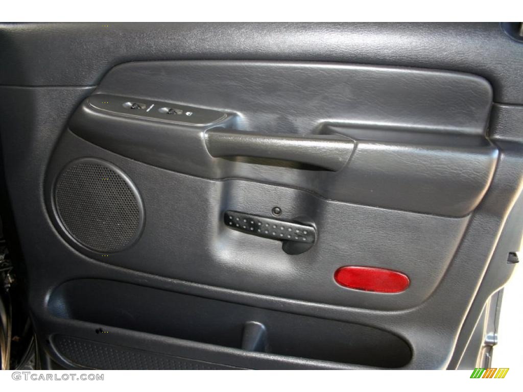 2004 Ram 2500 SLT Quad Cab 4x4 - Graphite Metallic / Dark Slate Gray photo #26