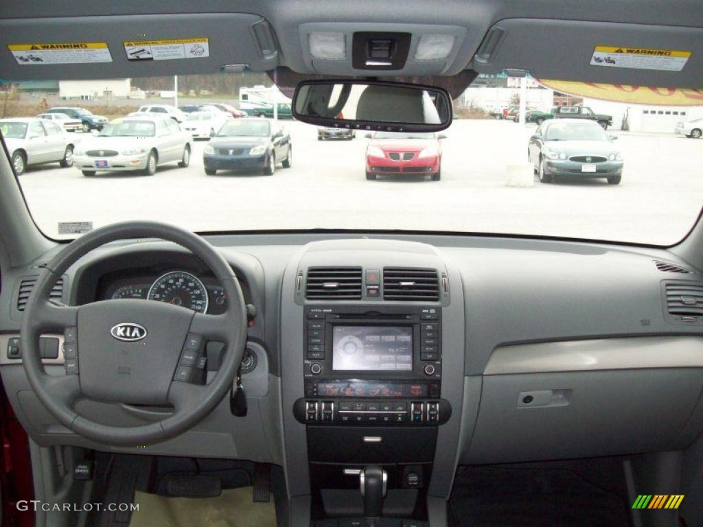 2009 Kia Borrego EX V8 4x4 Dashboard Photos