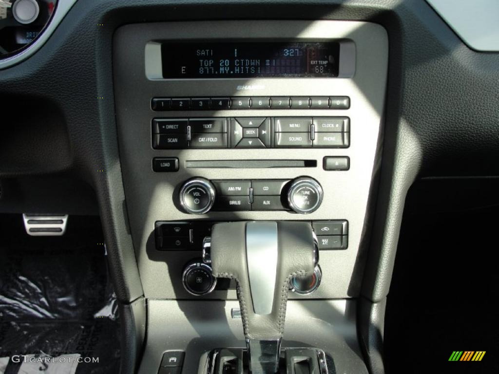 2011 Ford Mustang GT Premium Convertible Controls Photo #40921645