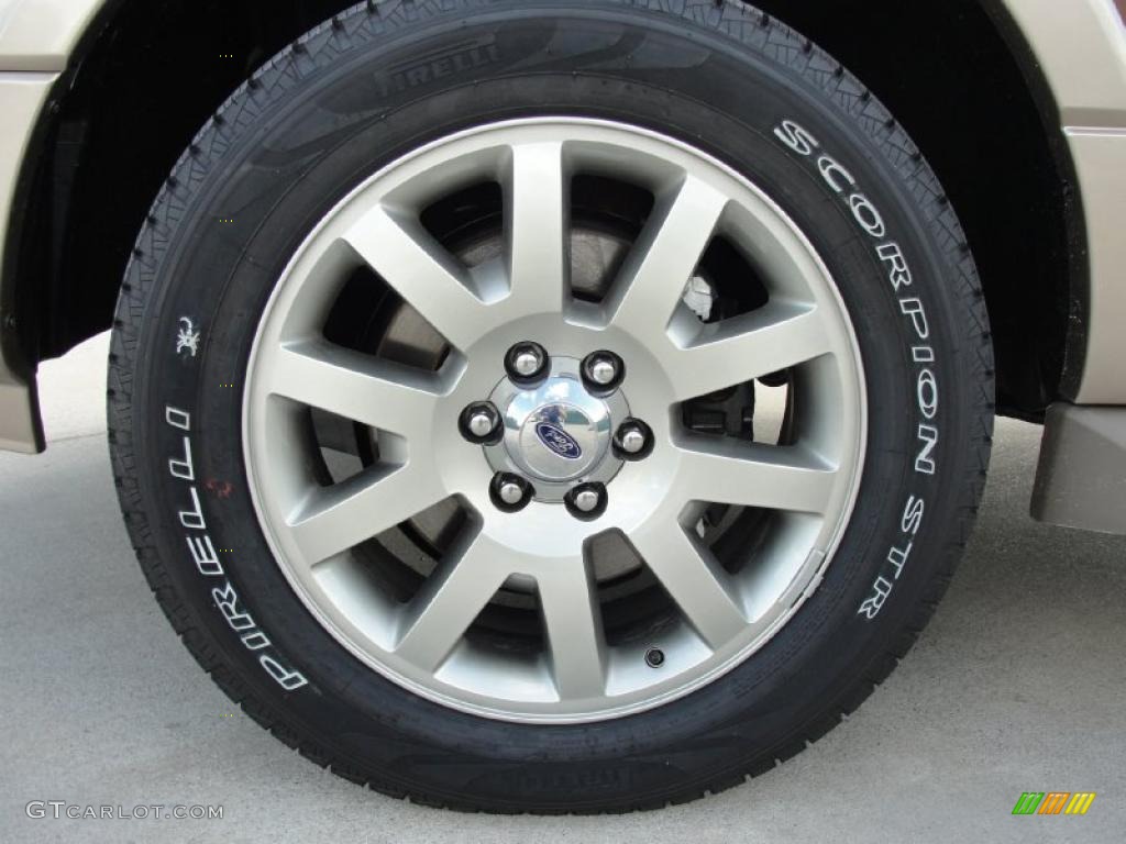 2011 Ford Expedition XLT Wheel Photo #40921965