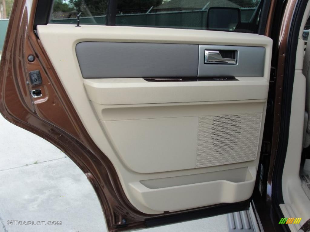 2011 Ford Expedition XLT Camel Door Panel Photo #40922289
