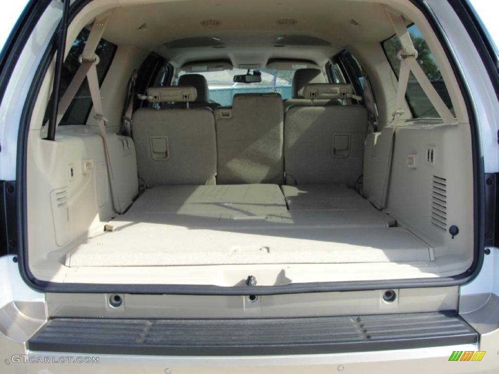 2011 Ford Expedition EL XLT Trunk Photo #40923085