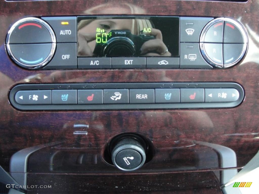 2011 Ford Expedition EL King Ranch 4x4 Controls Photo #40924024