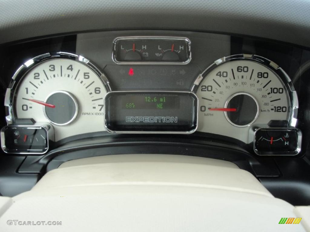 2011 Ford Expedition XLT Gauges Photo #40925504