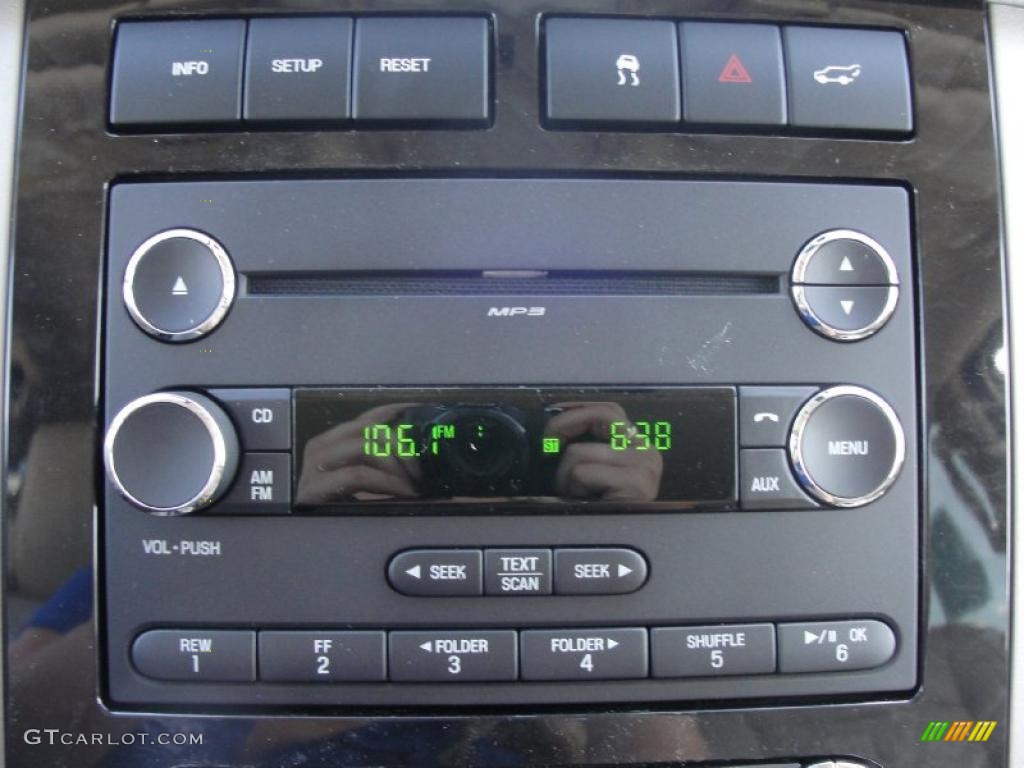 2011 Ford Expedition Limited Controls Photo #40926112
