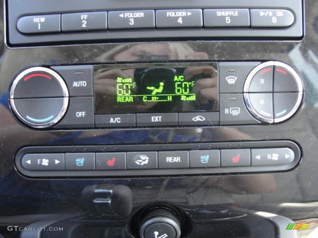2011 Ford Expedition Limited Controls Photo #40926128