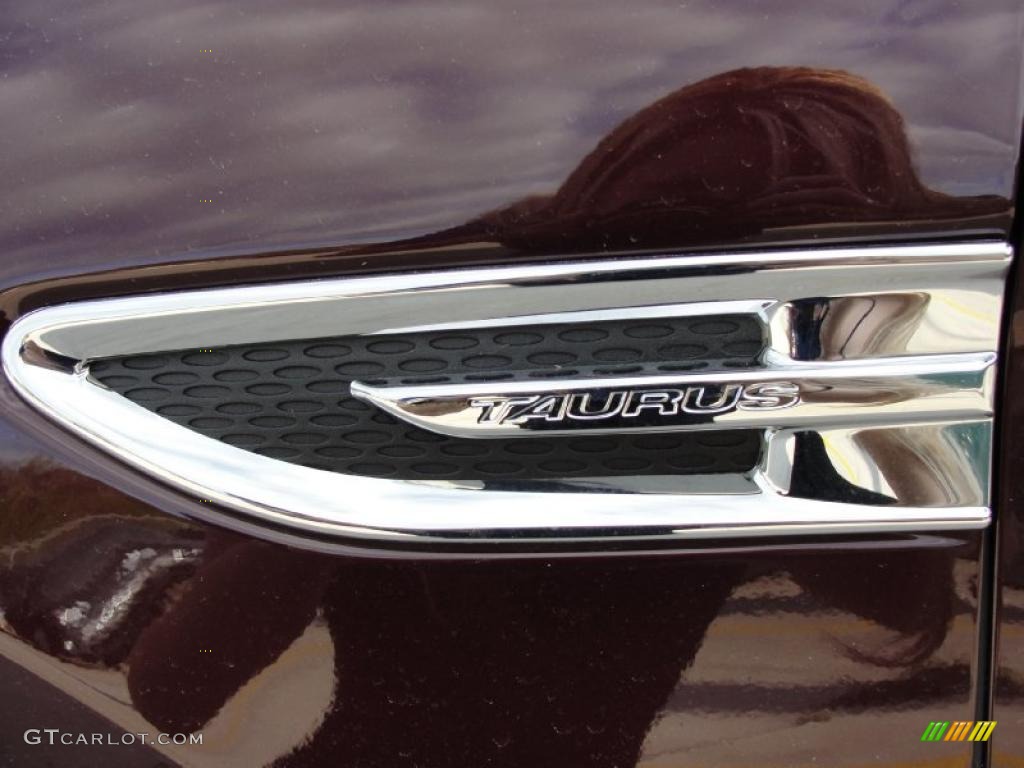 2011 Ford Taurus SE Marks and Logos Photo #40926418