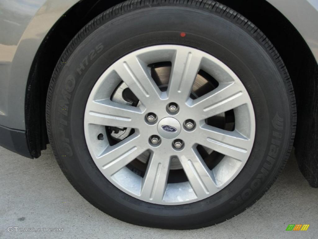 2011 Ford Taurus SE Wheel Photo #40926938