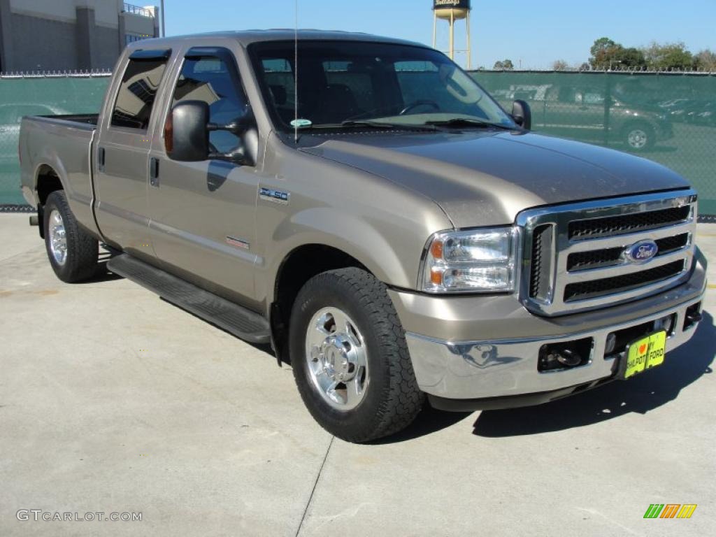 2005 F250 Super Duty Lariat Crew Cab - Arizona Beige Metallic / Tan photo #1