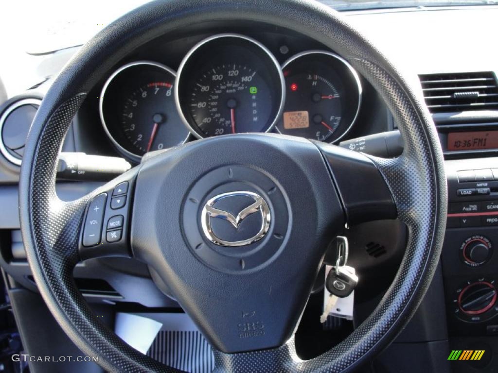 2006 MAZDA3 i Sedan - Strato Blue Mica / Black photo #38