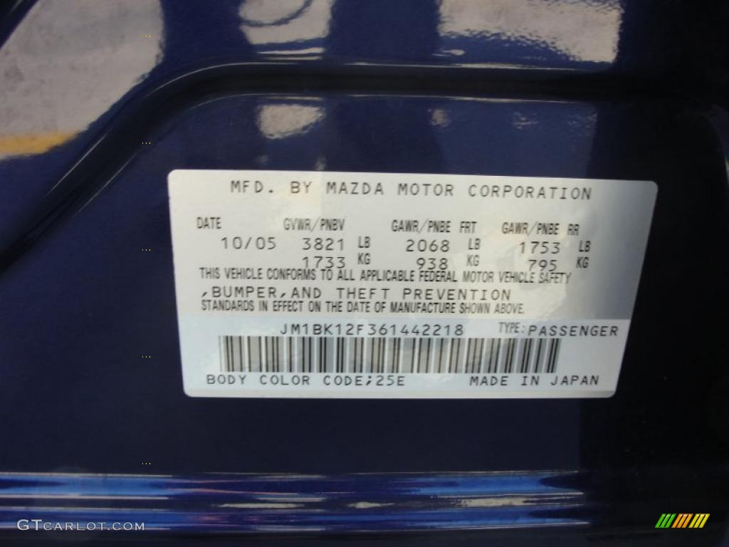 2006 MAZDA3 i Sedan - Strato Blue Mica / Black photo #42